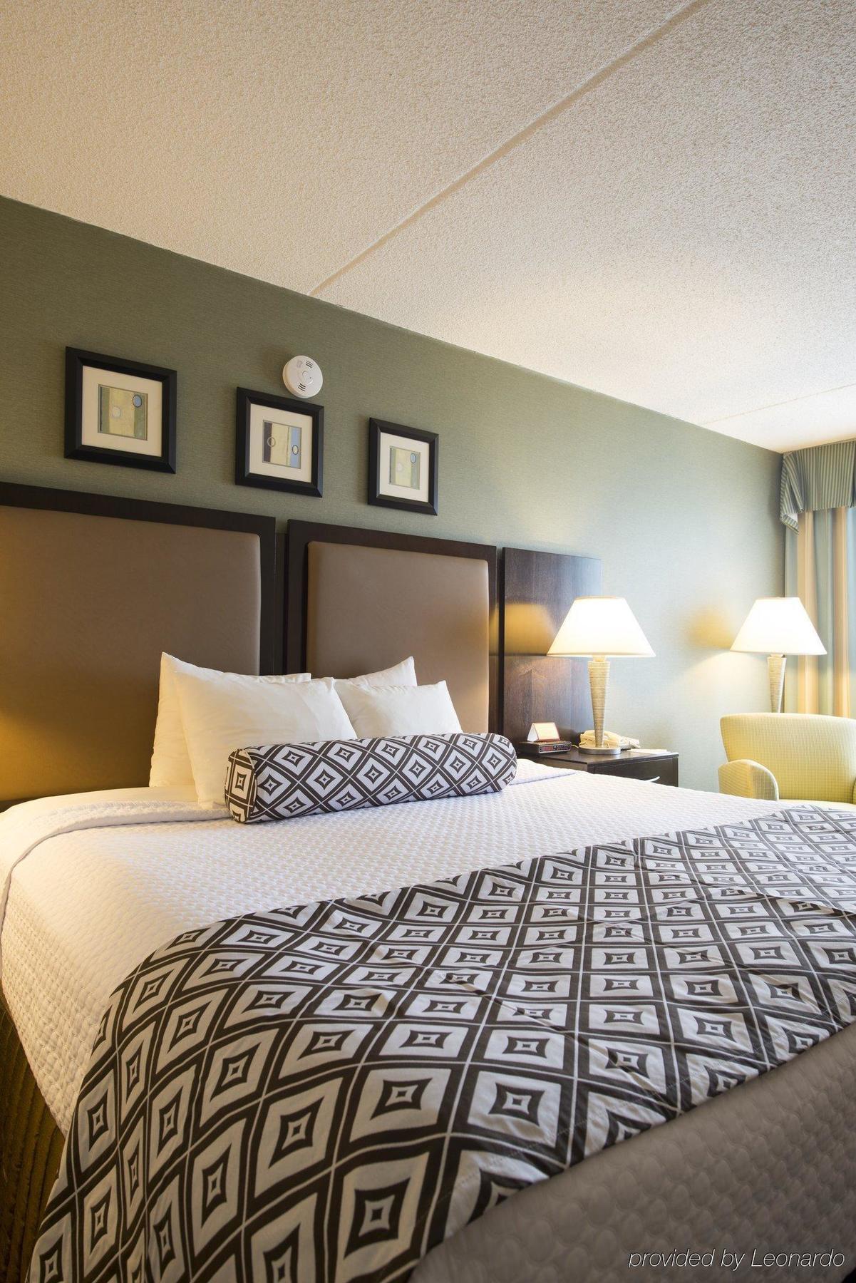 Wyndham Philadelphia-bucks County 4*